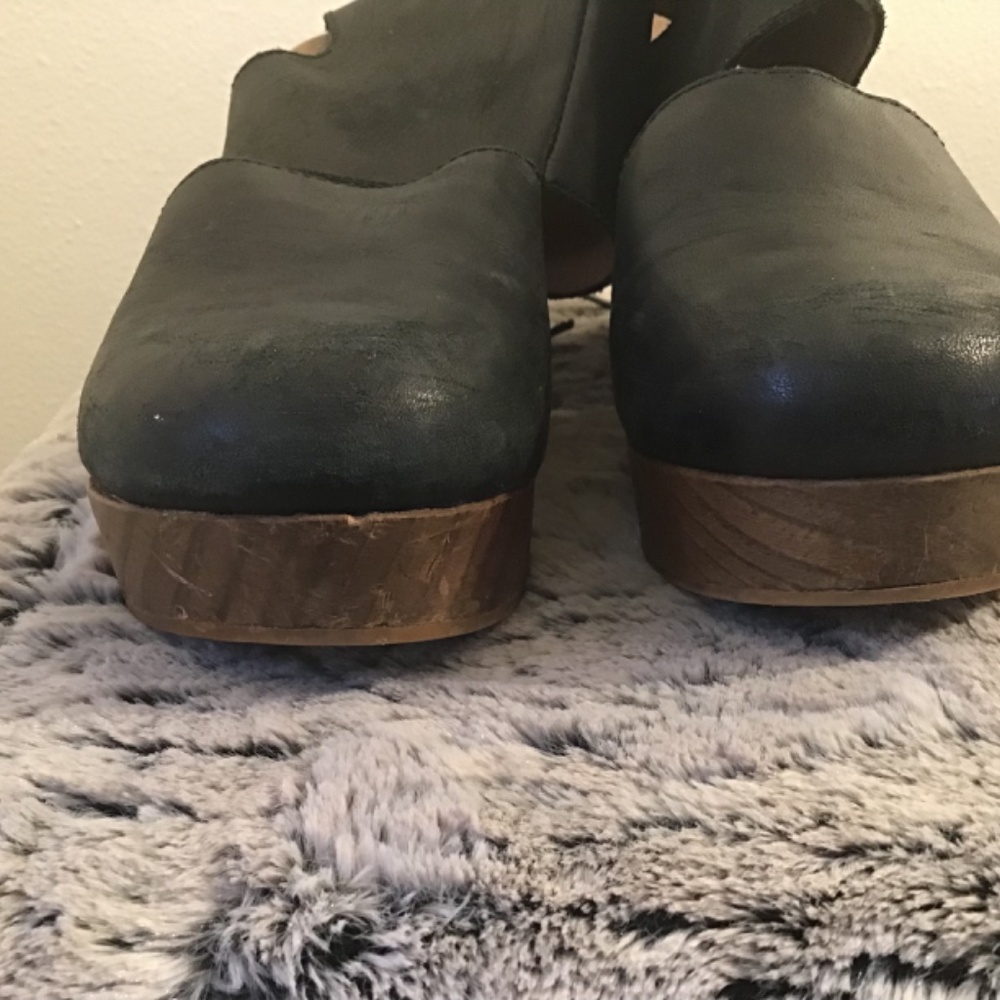 Free People Clogs - Picture 3 of 4